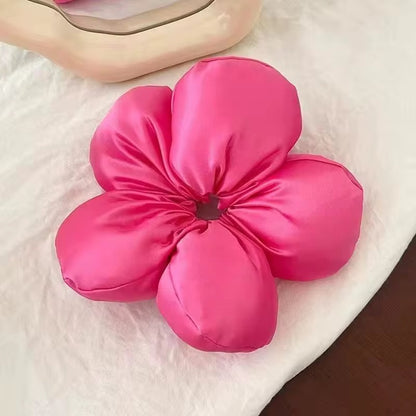 Large Daisy Bun Scrunchie