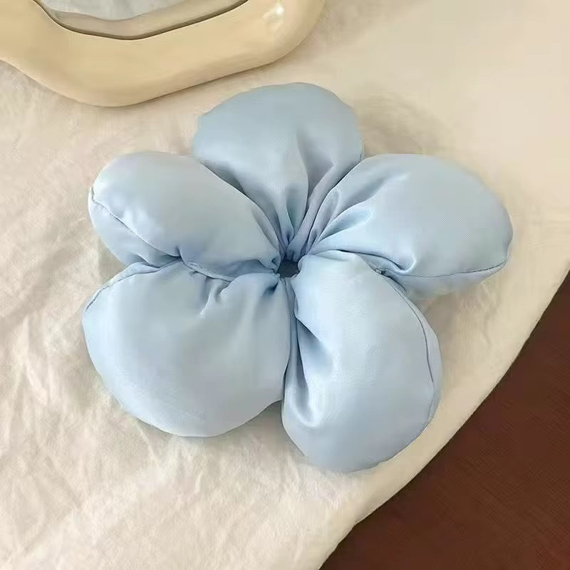 Large Daisy Bun Scrunchie